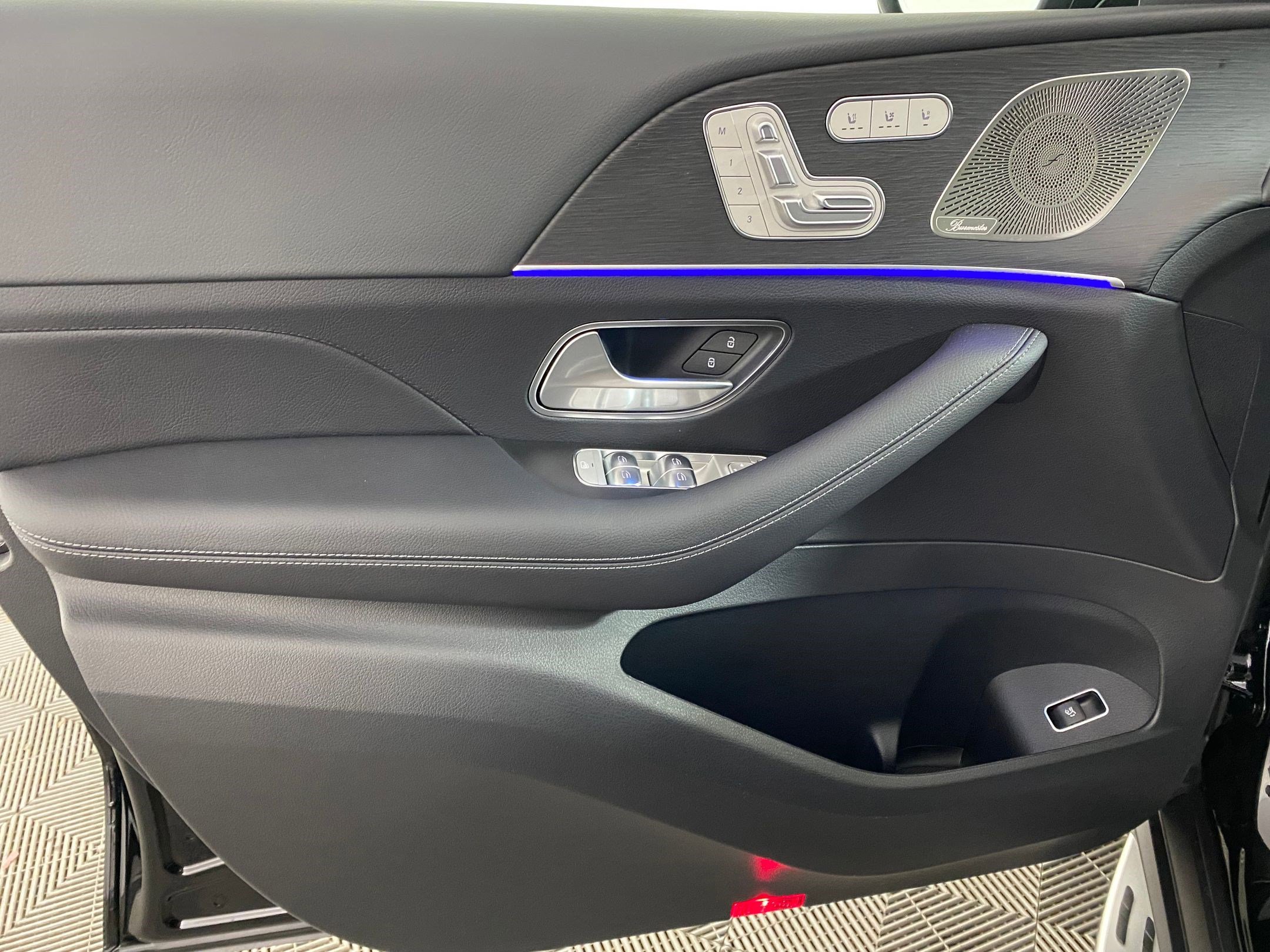 New 2026 Mercedes-Benz GLS 450 4MATIC image 11