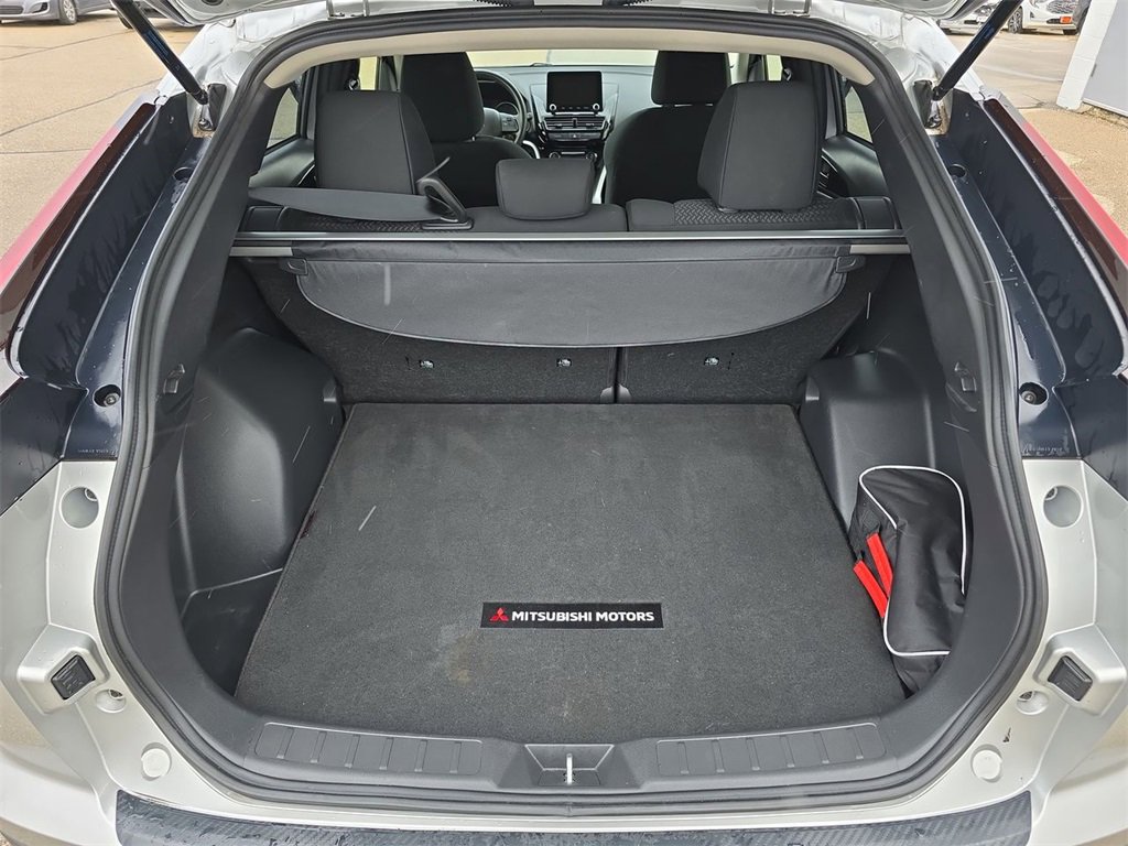 Used 2023 Mitsubishi Eclipse Cross LE image 27