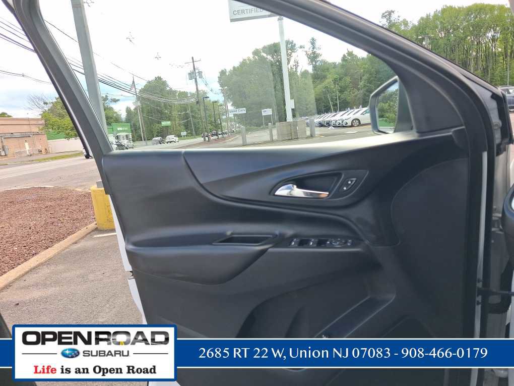 Used 2019 Chevrolet Equinox LT AWD/4WD image 16