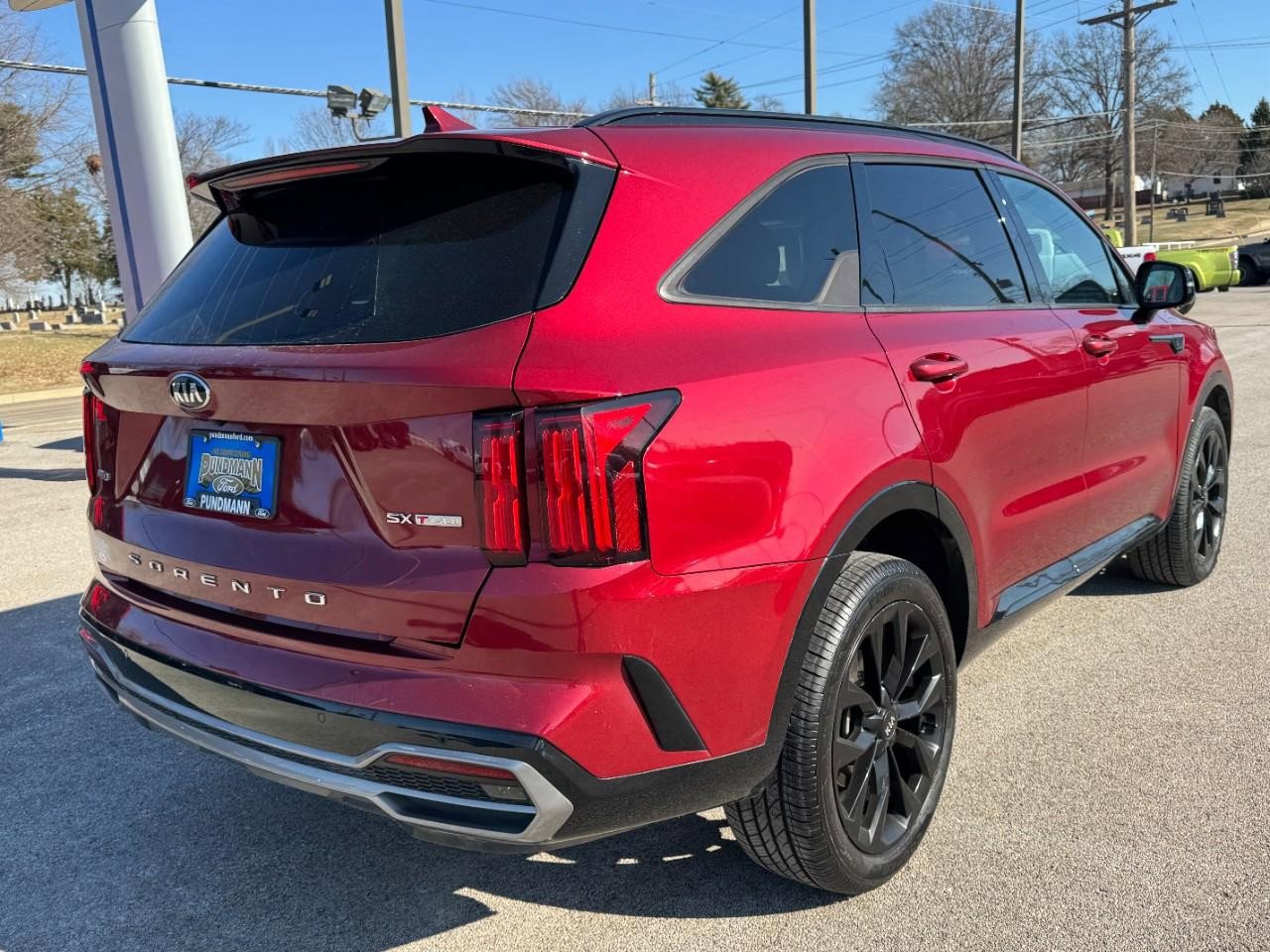 Used 2021 Kia Sorento SX image 3