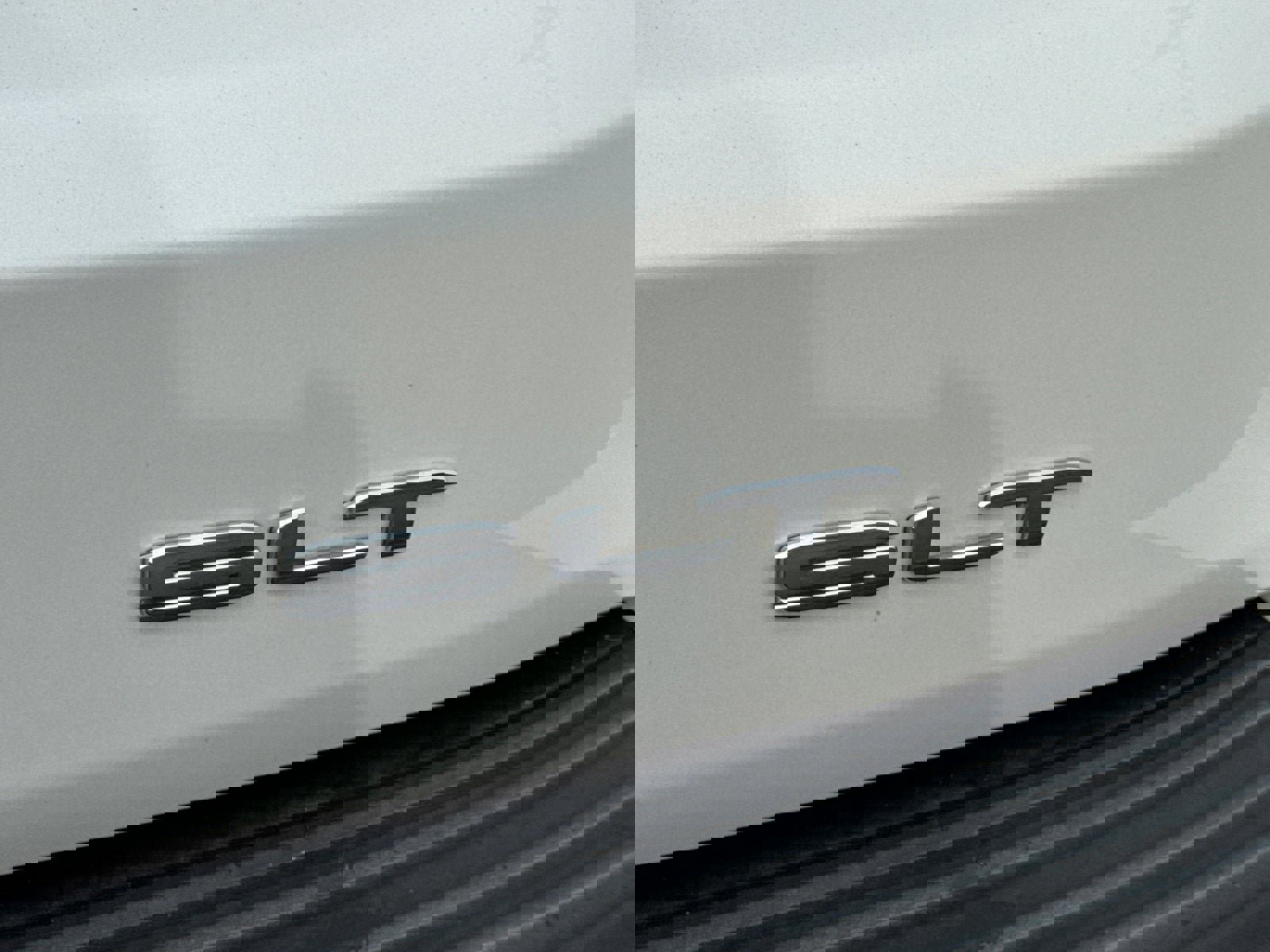 Certified 2021 GMC Yukon SLT w/ SLT Luxury Plus Package image 11