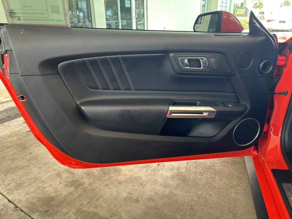 Used 2015 Ford Mustang GT Premium RWD image 30