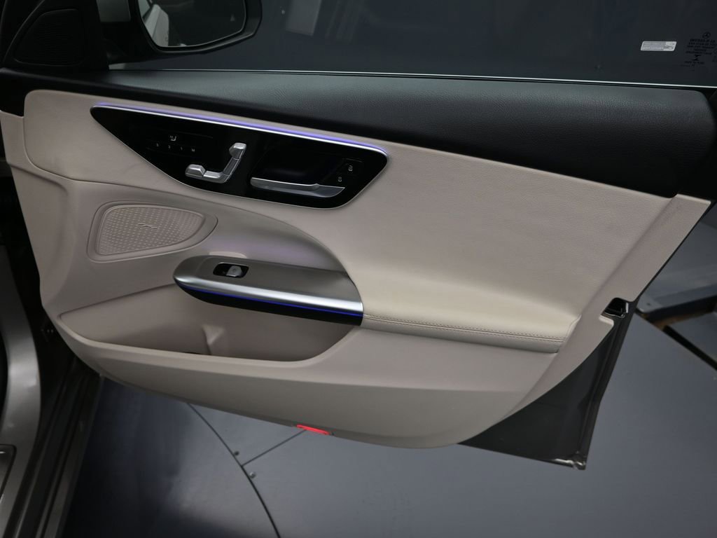 Used 2023 Mercedes-Benz C 300 Sedan image 36