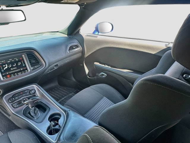 Used 2022 Dodge Challenger R/T Scat Pack w/ Scat Pack Stripe RWD image 25