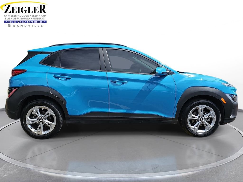 Used 2022 Hyundai Kona SEL w/ Cargo Package FWD image 4
