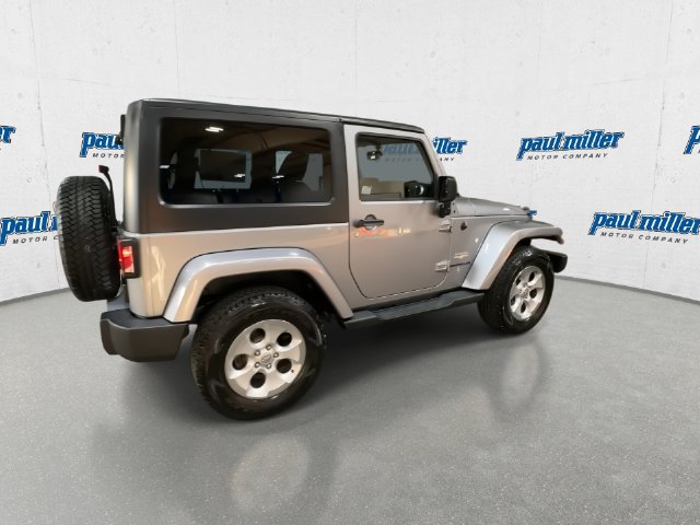Used 2014 Jeep Wrangler Sahara w/ Connectivity Group AWD/4WD image 12