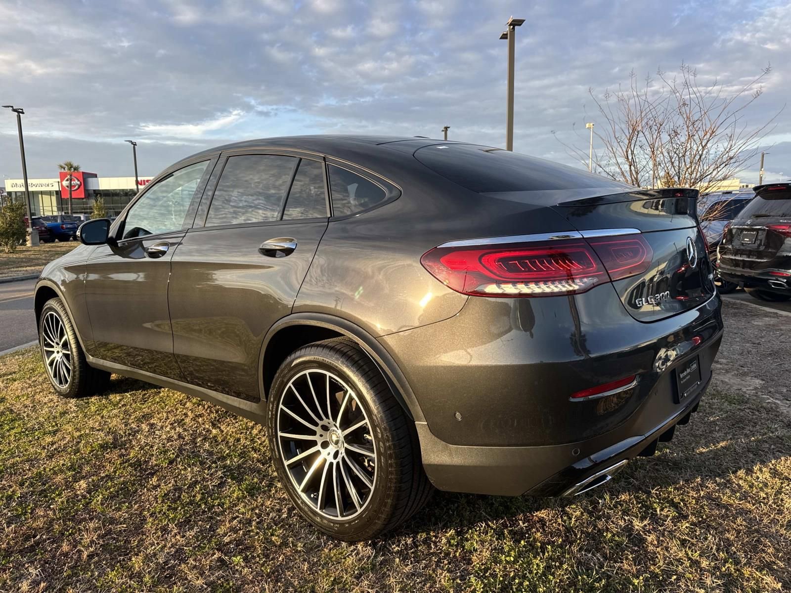 Used 2022 Mercedes-Benz GLC 300 4MATIC Coupe image 7