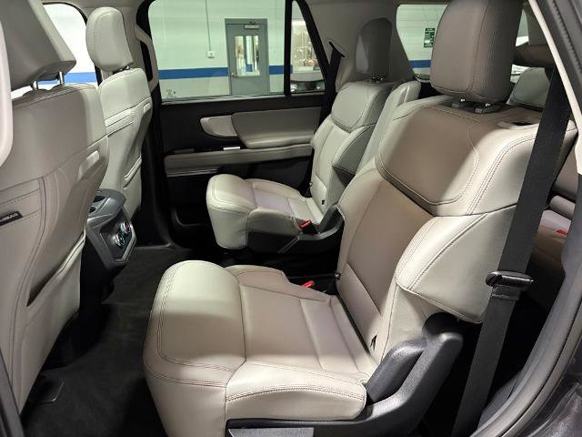 Certified 2025 Ford Expedition Active AWD/4WD image 23