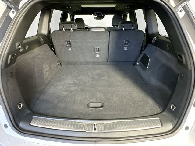 Used 2023 Jeep Grand Cherokee Overland AWD/4WD image 34
