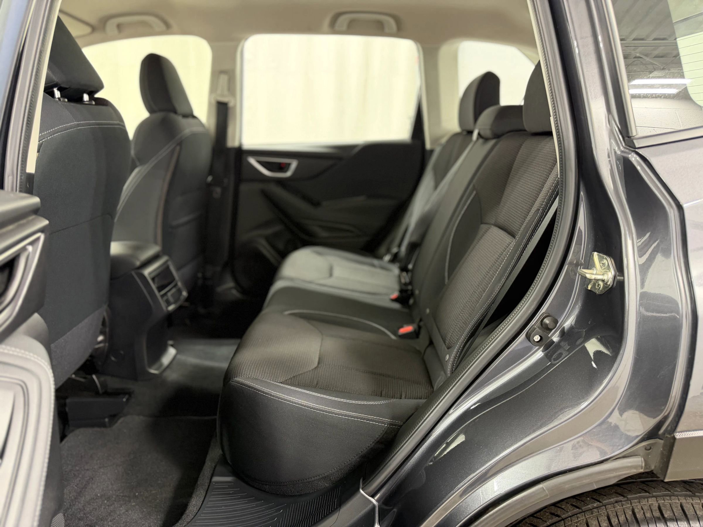 Used 2020 Subaru Forester AWD/4WD image 36