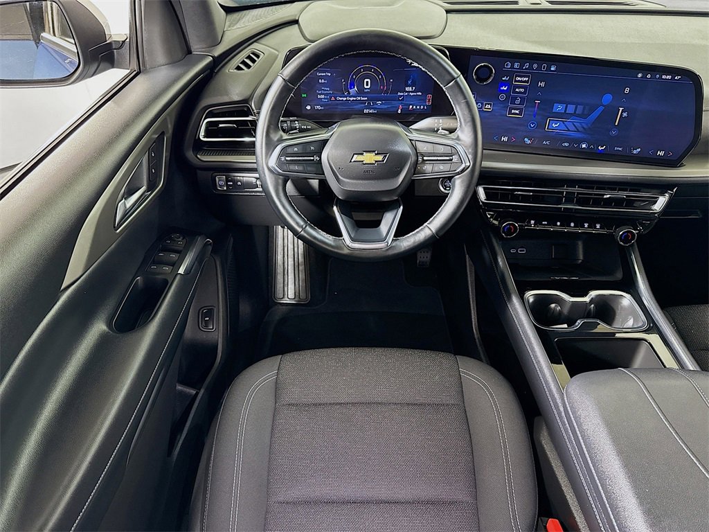 Used 2025 Chevrolet Traverse LT image 20