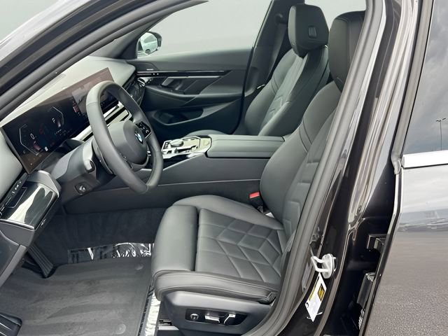 Certified 2024 BMW 530i w/ Premium Package image 9