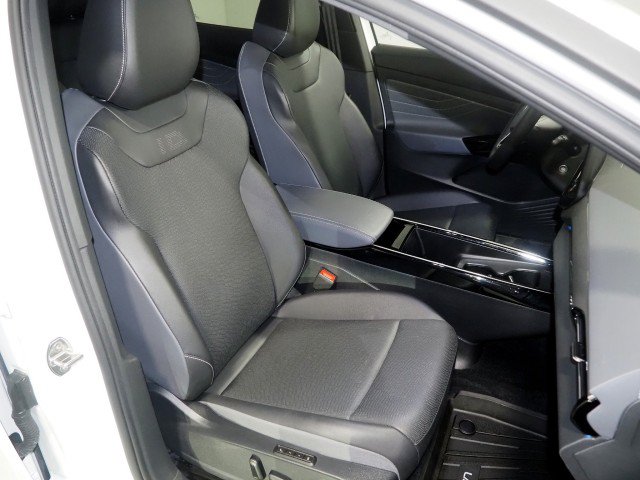 Used 2023 Volkswagen ID.4 Pro S RWD image 2