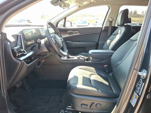 Used 2025 Kia Sportage EX image 11