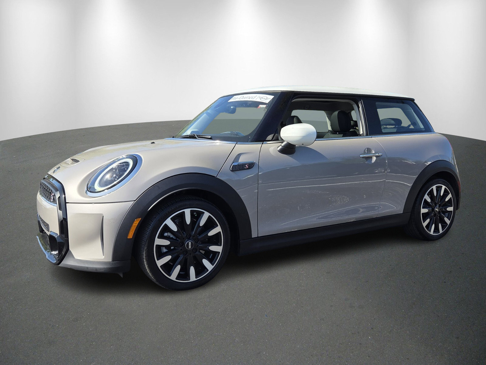 Used 2024 MINI Cooper S image 3