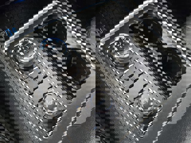 Used 2024 Ford Expedition Max XLT image 28