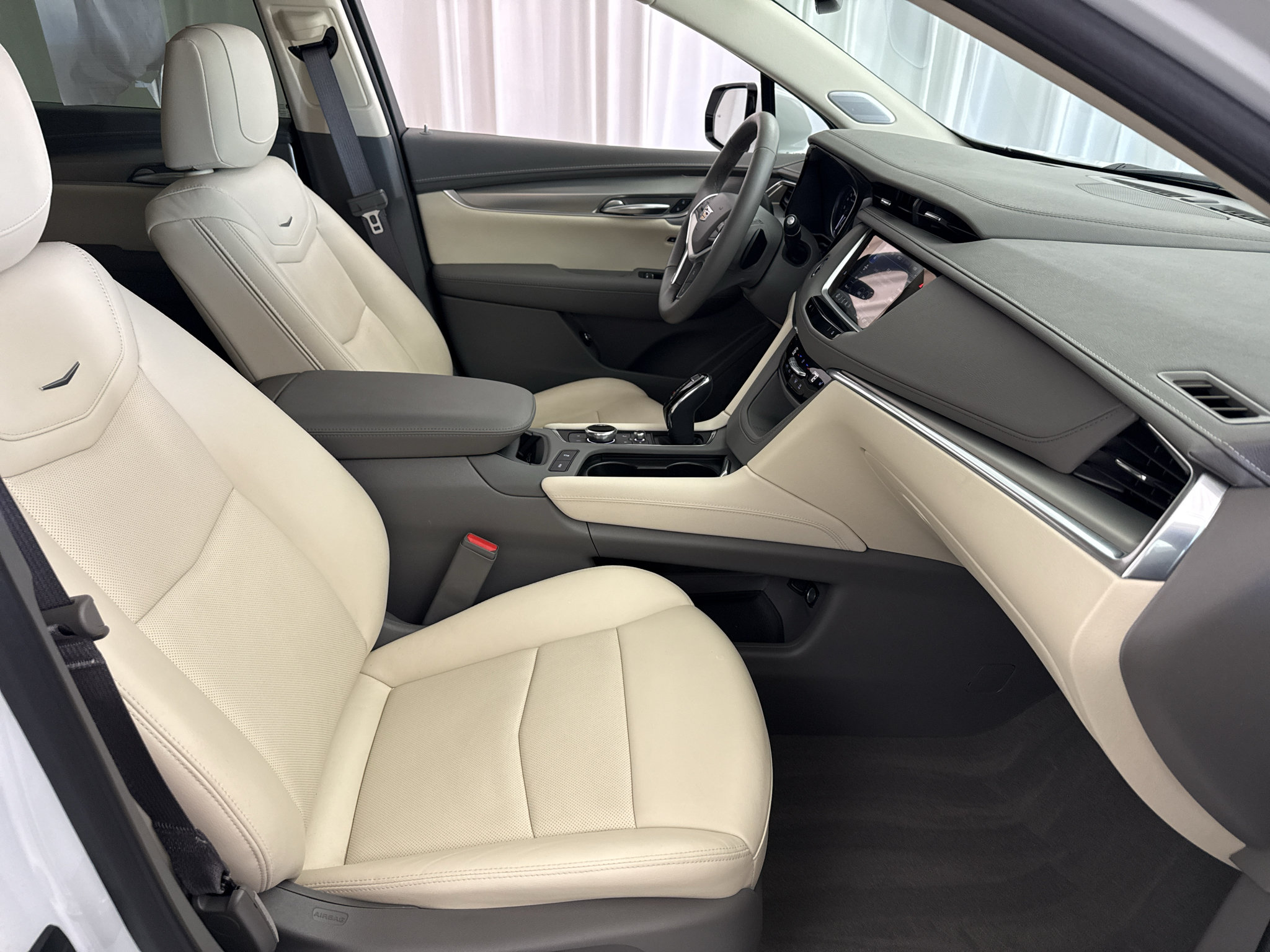 Used 2024 Cadillac XT5 Premium Luxury FWD image 29