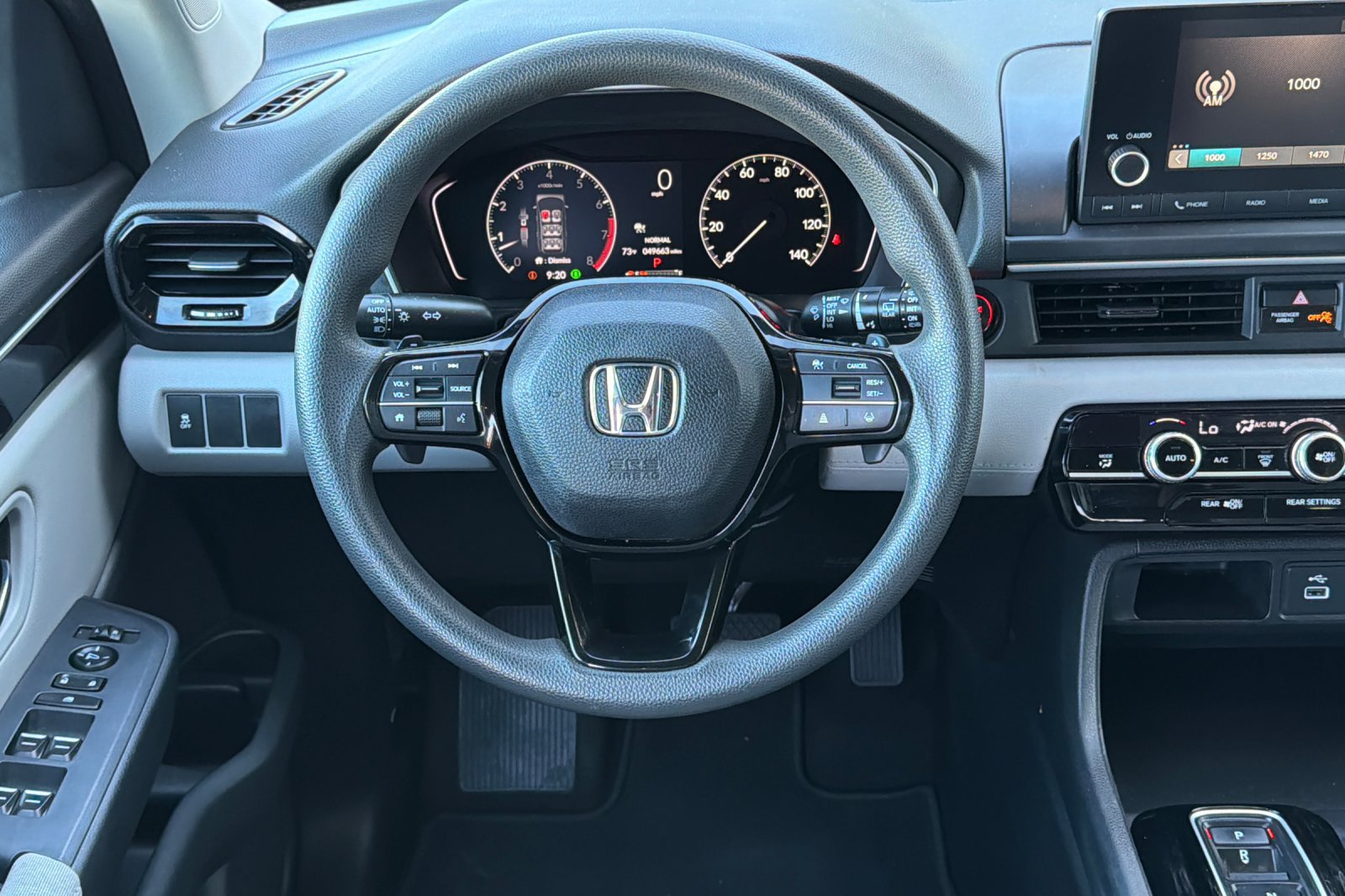 Used 2023 Honda Pilot LX image 13