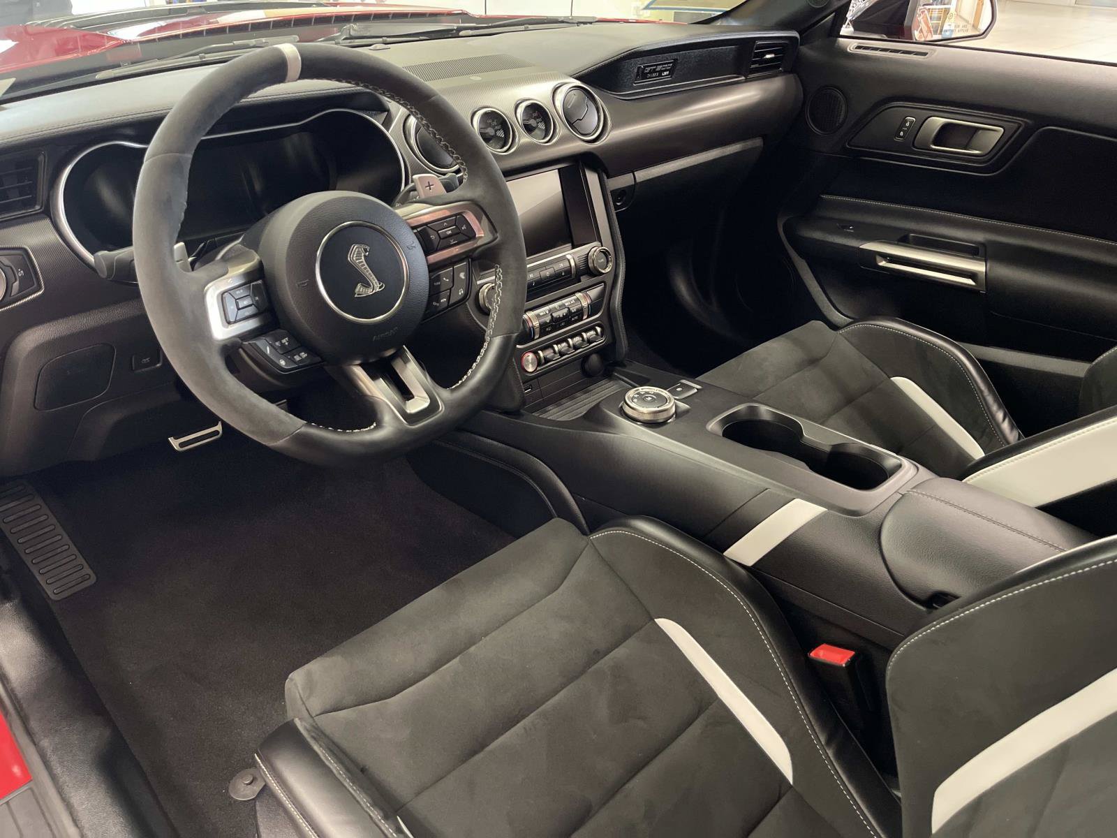 Used 2020 Ford Mustang Shelby GT500 w/ Technology Package RWD image 7