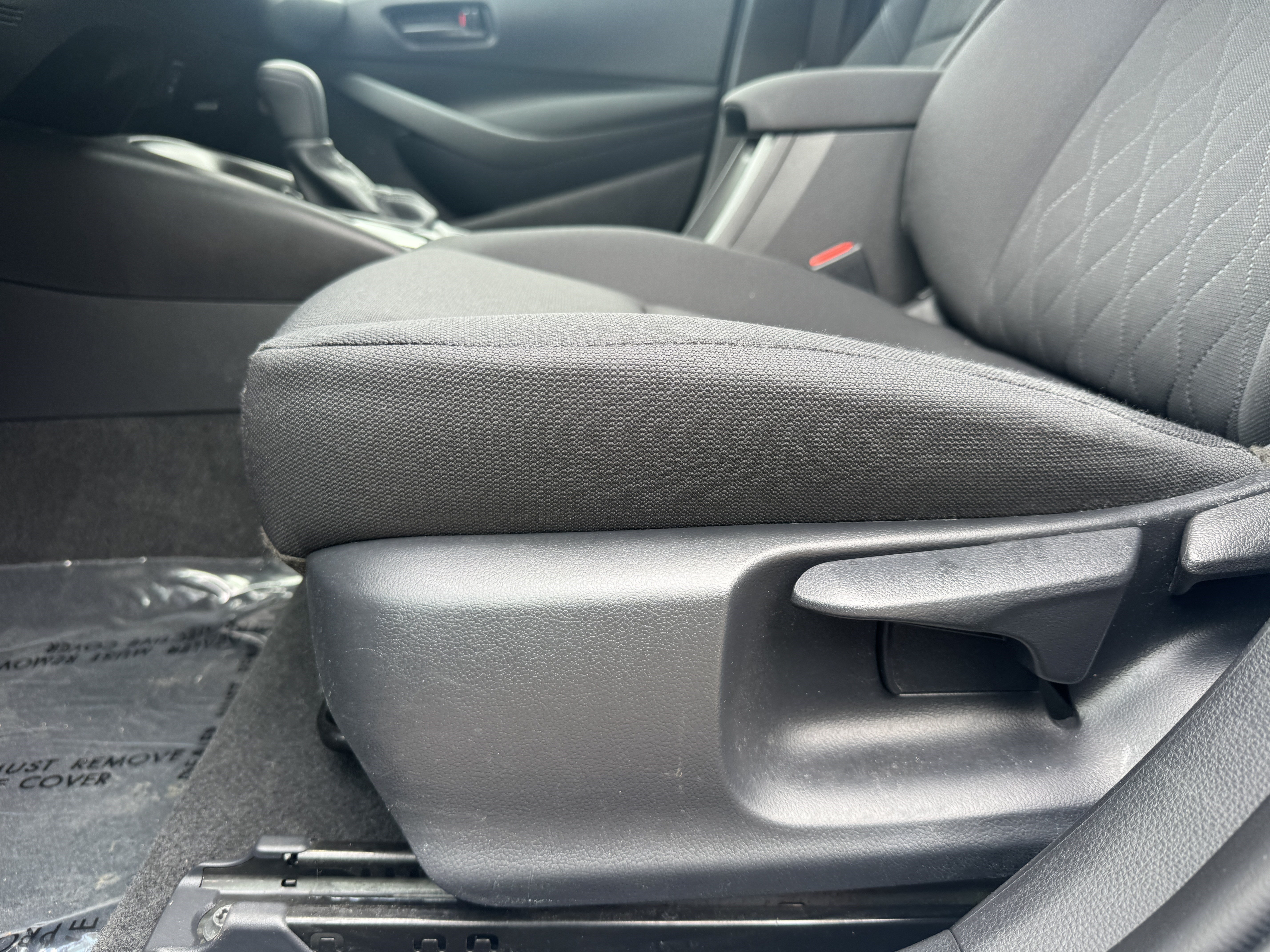 Certified 2025 Toyota Corolla LE FWD image 20