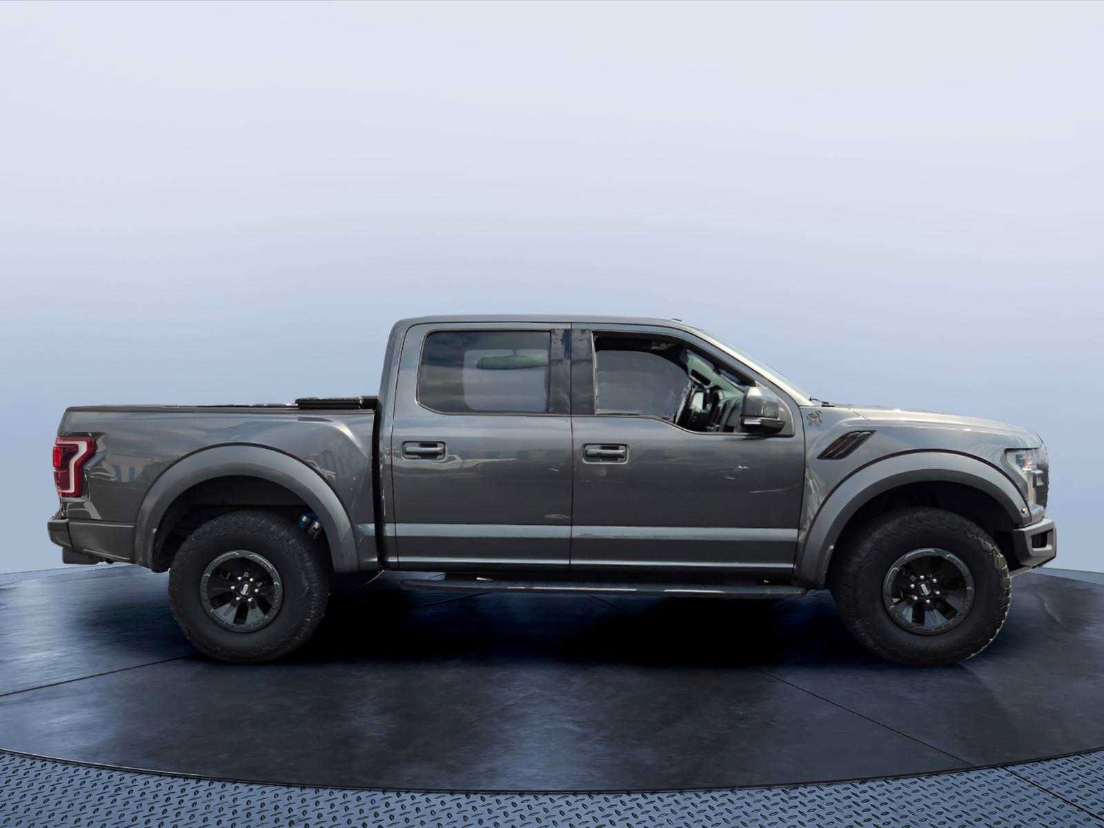 Used 2018 Ford F150 Raptor w/ Equipment Group 802A Luxury AWD/4WD image 7