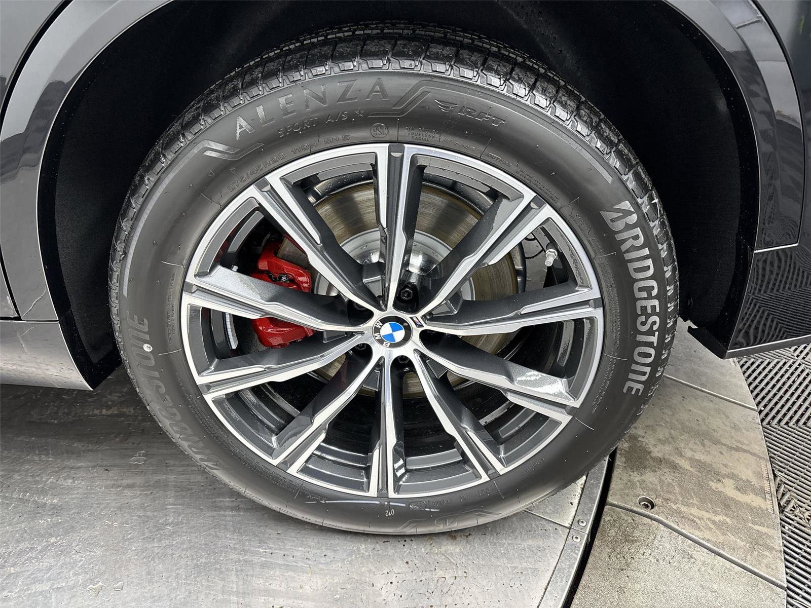 New 2026 BMW X5 M60i image 27