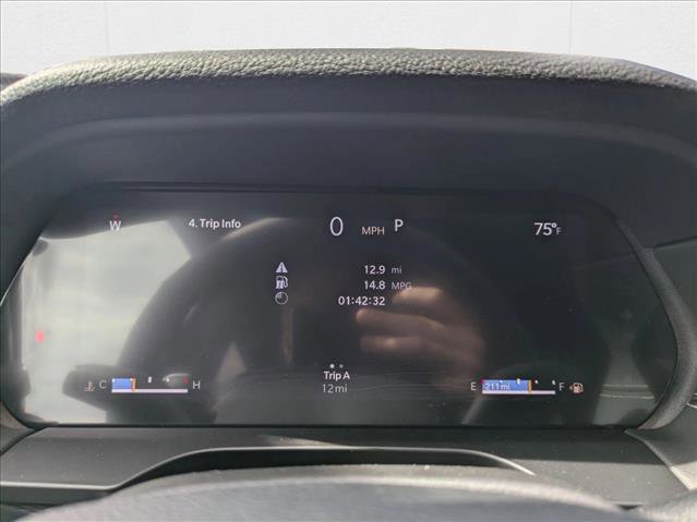 New 2025 Jeep Grand Cherokee L Altitude image 11