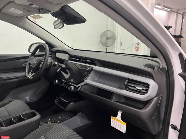 New 2027 Chevrolet Bolt LT FWD image 20