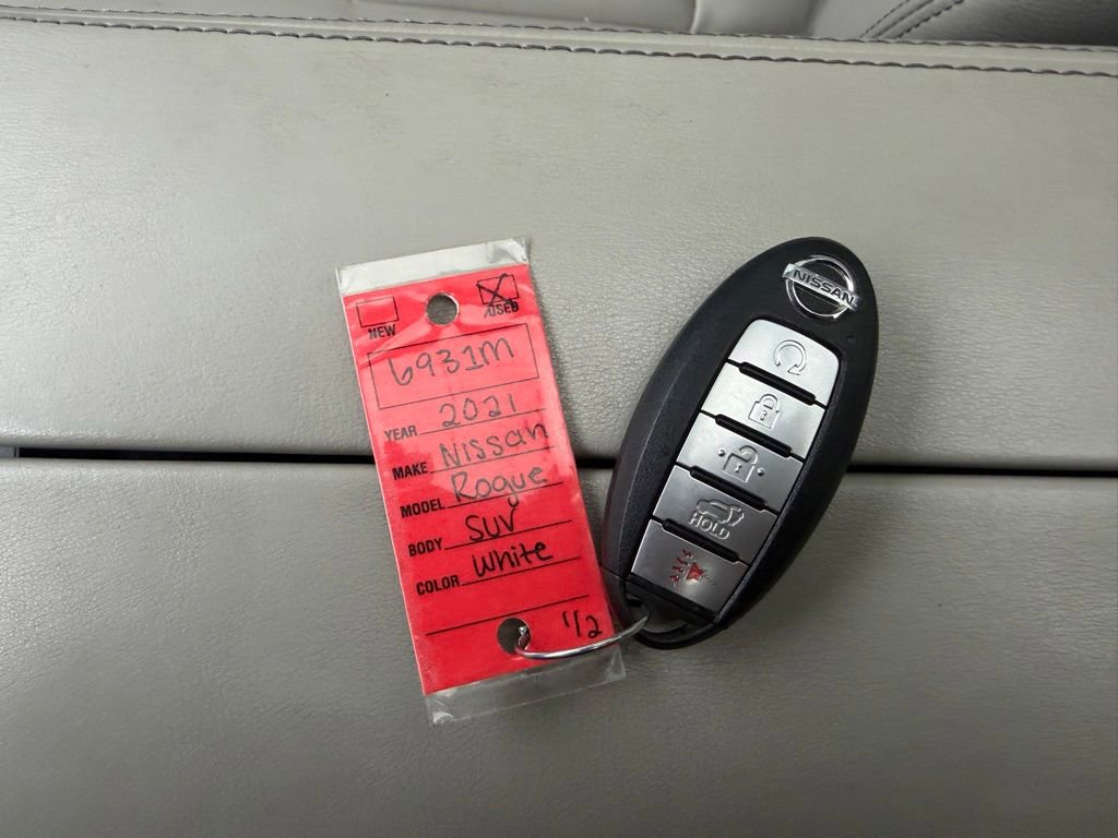 Used 2021 Nissan Rogue SL AWD/4WD image 35
