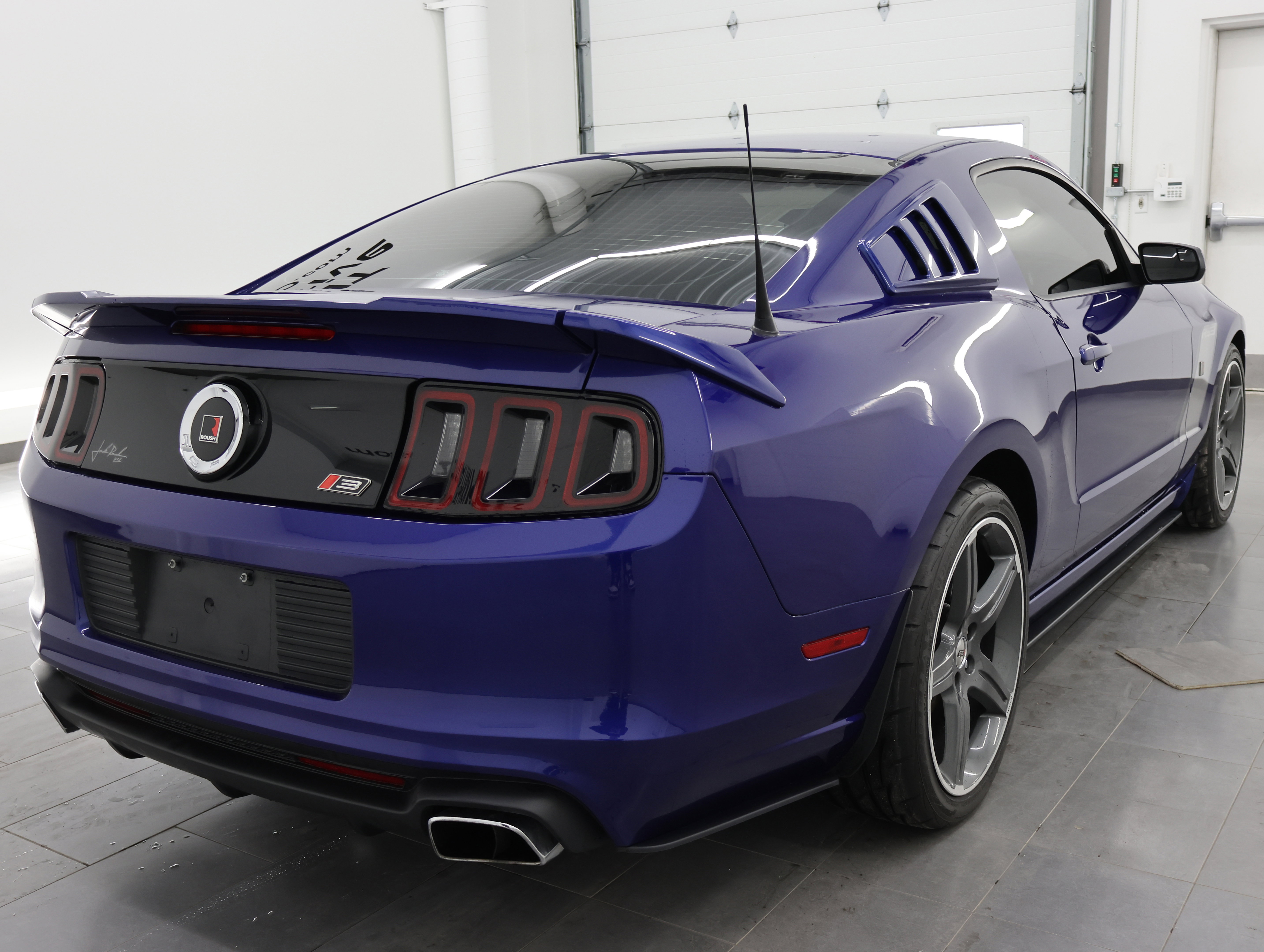 Used 2014 Ford Mustang GT w/ Equipment Group 301A image 5