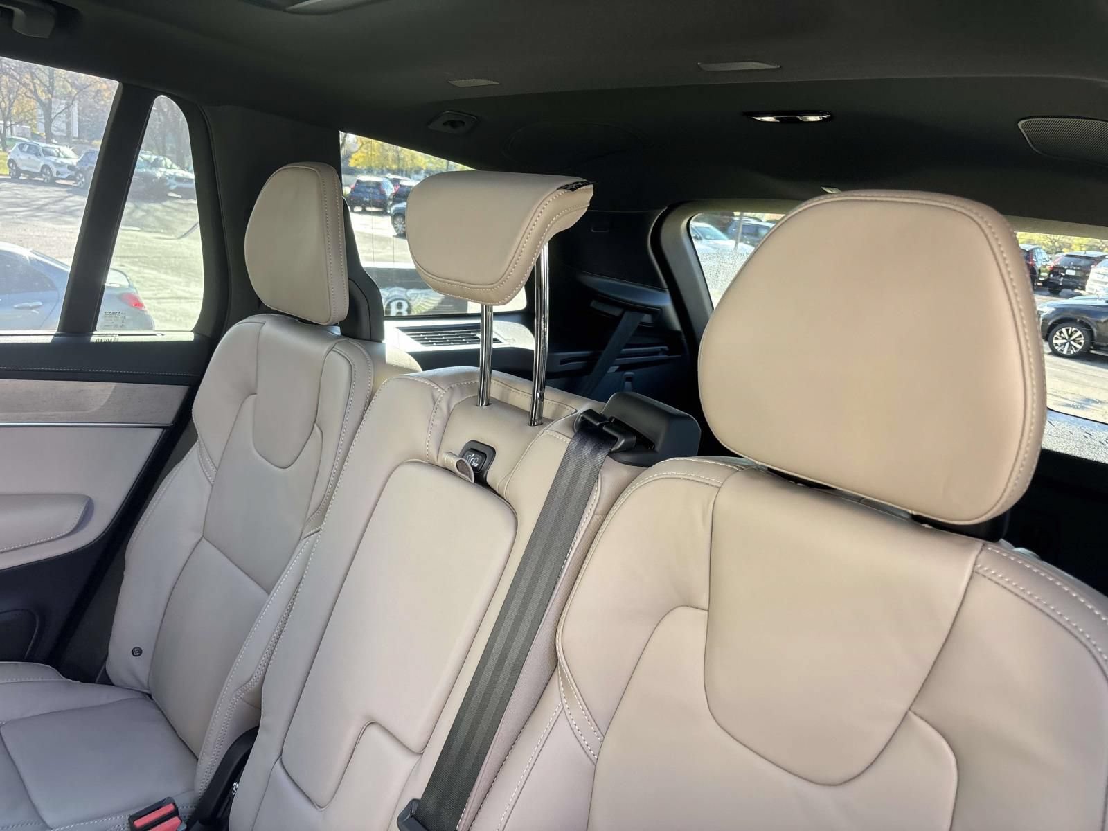 New 2026 Volvo XC90 B6 Ultra w/ Protection Package Premier AWD/4WD image 26