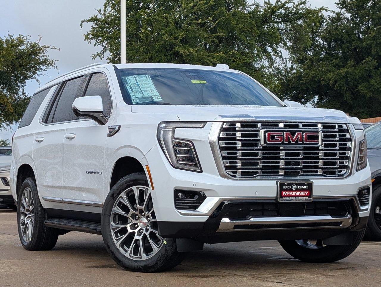 New 2026 GMC Yukon Denali w/ Advanced Technology Package RWD image 2