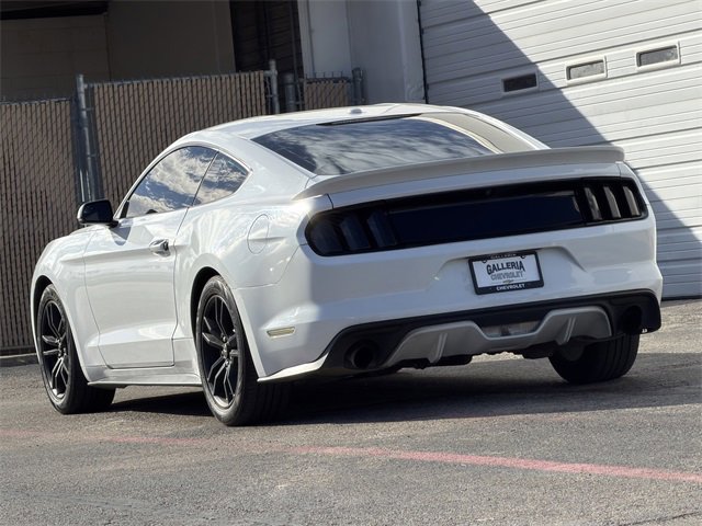 Used 2017 Ford Mustang Premium image 5