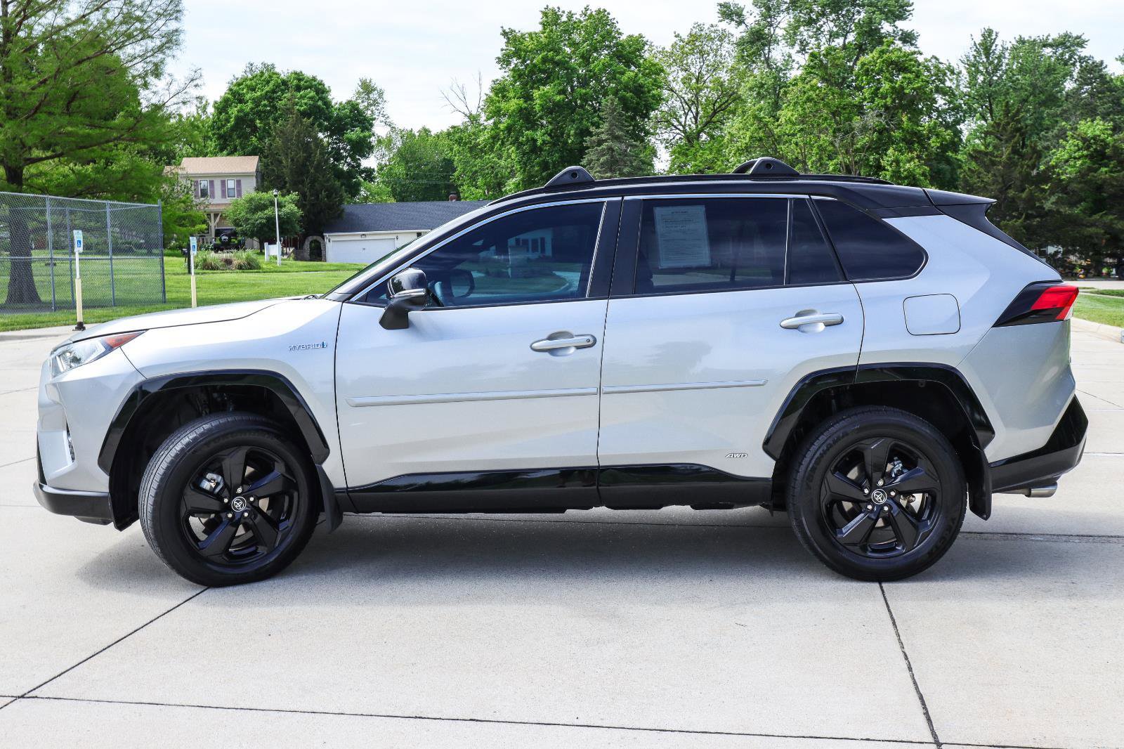 Used 2021 Toyota RAV4 XSE AWD/4WD image 4