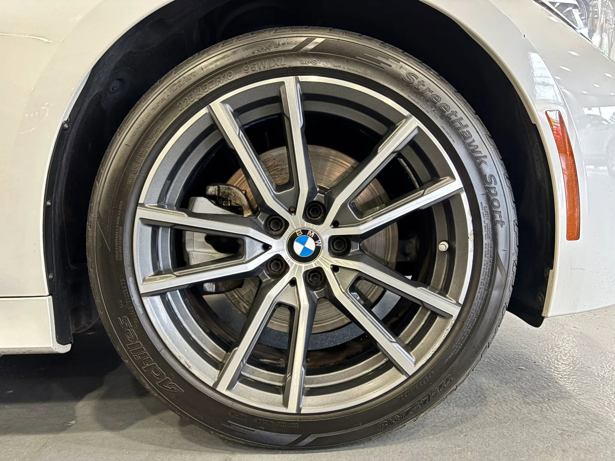 Used 2020 BMW 330i Sedan w/ Convenience Package RWD image 49