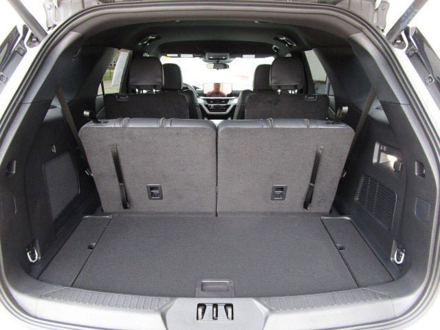 Used 2025 Ford Explorer ST-Line AWD/4WD image 8