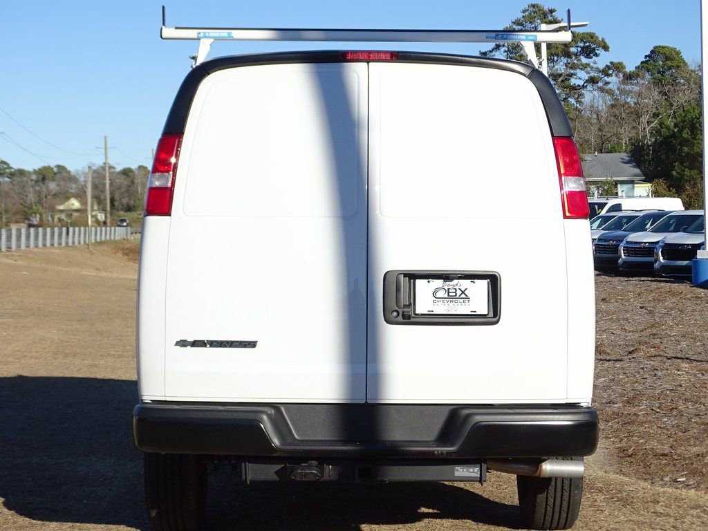 New 2025 Chevrolet Express 2500 Work Van w/ Driver Convenience Package image 5