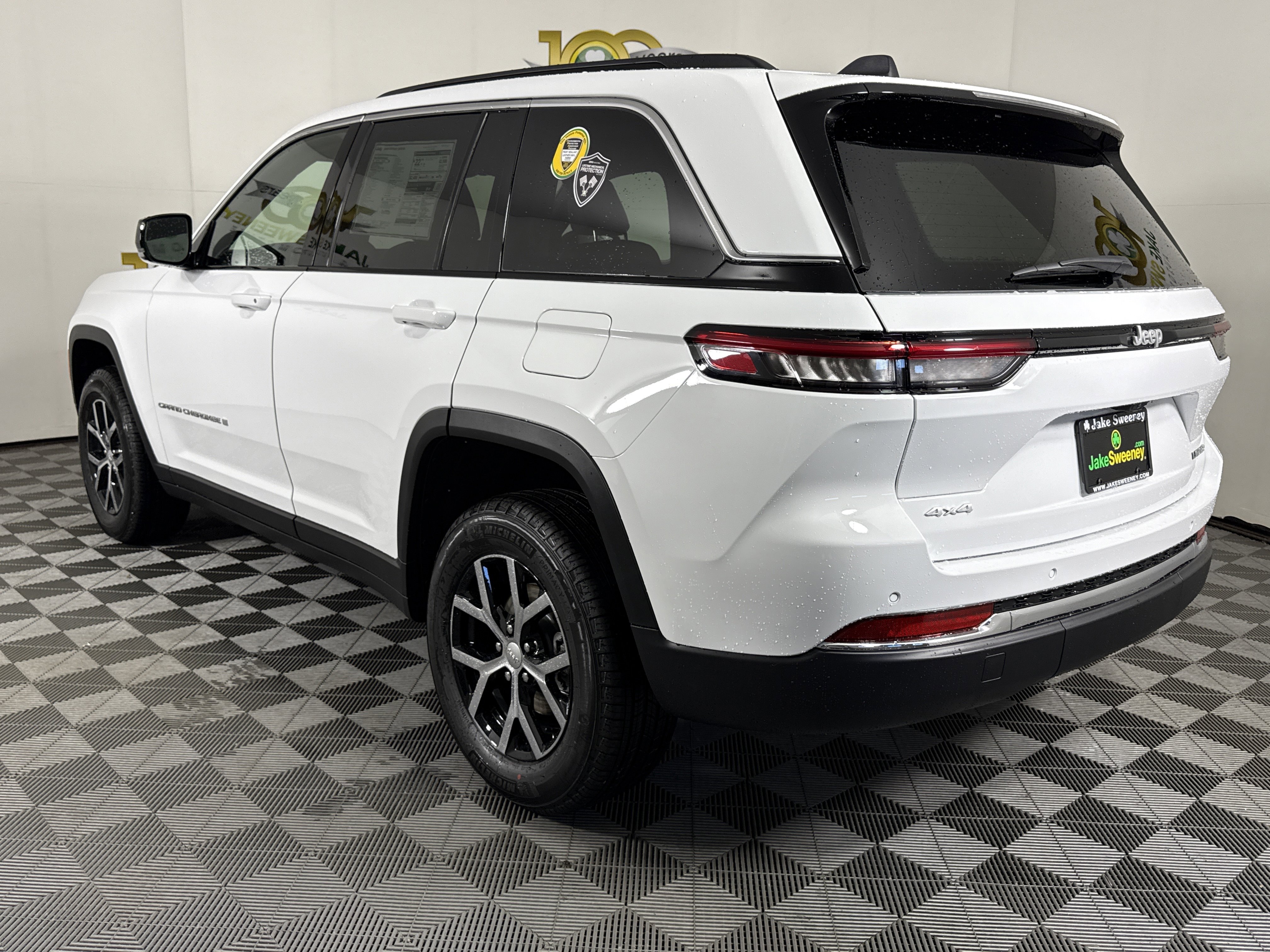 New 2025 Jeep Grand Cherokee Limited w/ Trailer Tow Package image 5