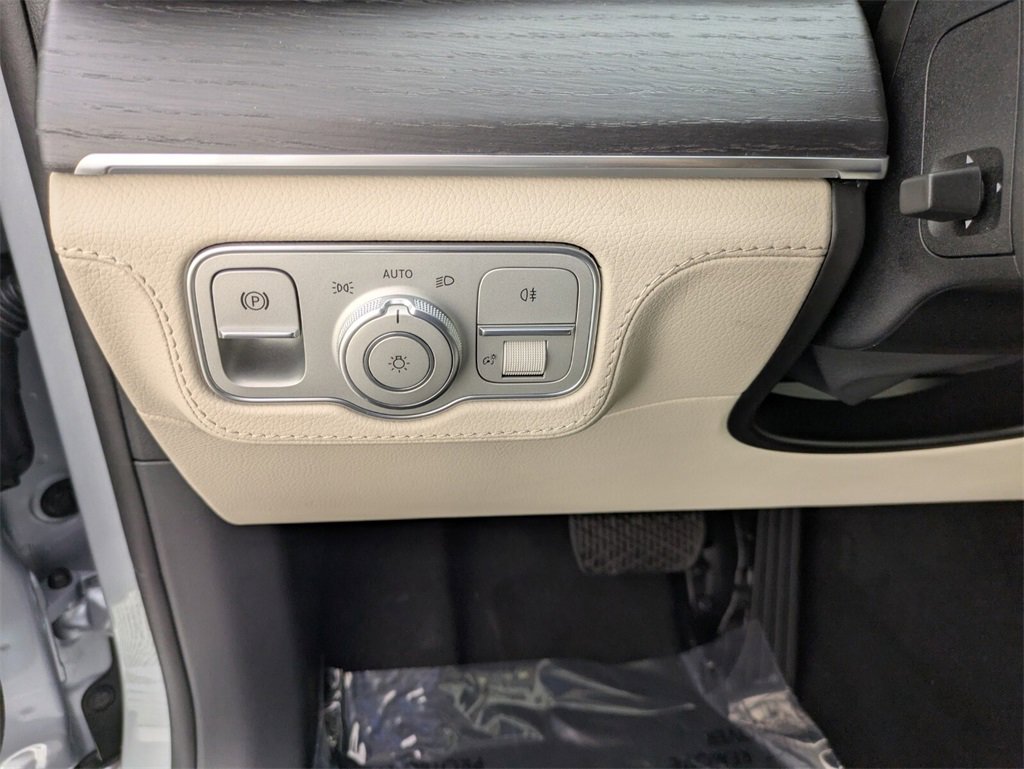 New 2025 Mercedes-Benz GLE 350 4MATIC image 16