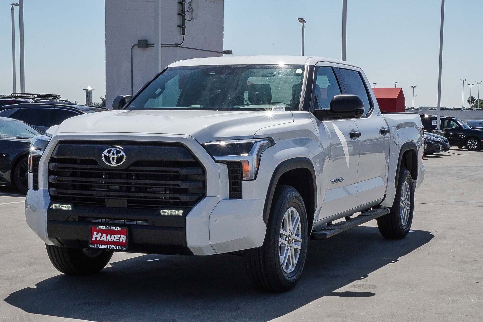 New 2026 Toyota Tundra SR5 image 3