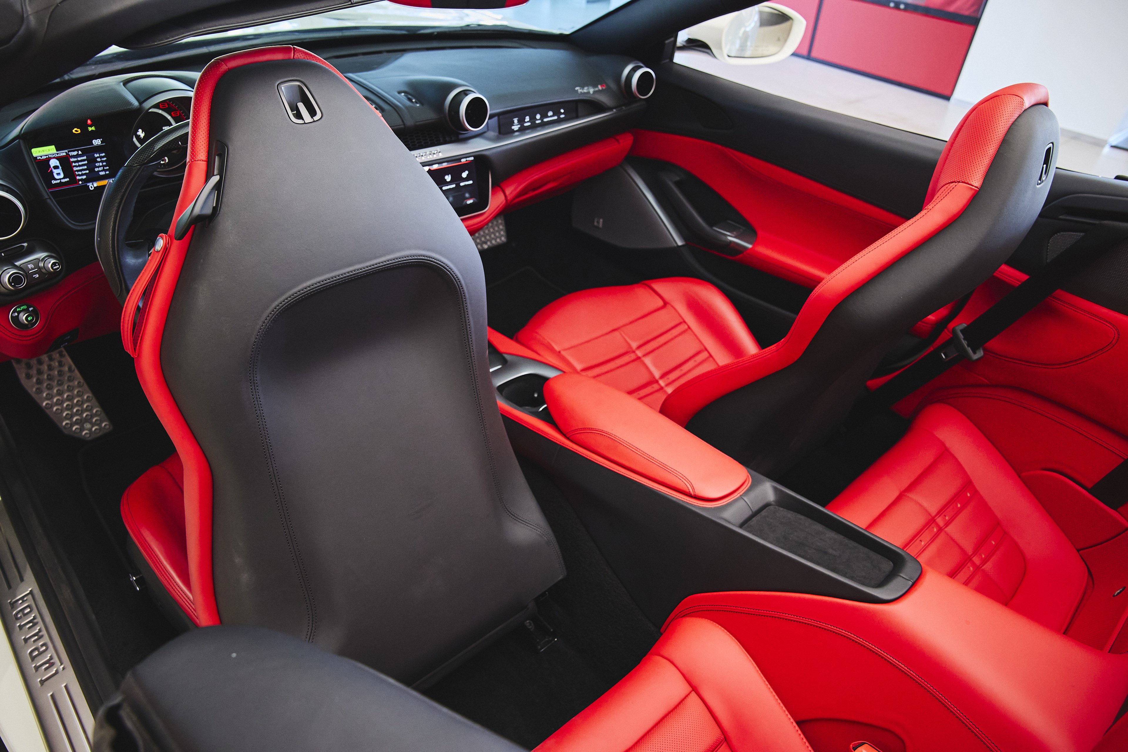 Used 2023 Ferrari Portofino M image 27