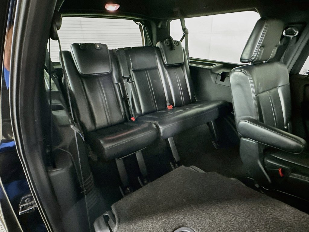 Used 2017 Lincoln Navigator L Select RWD image 34