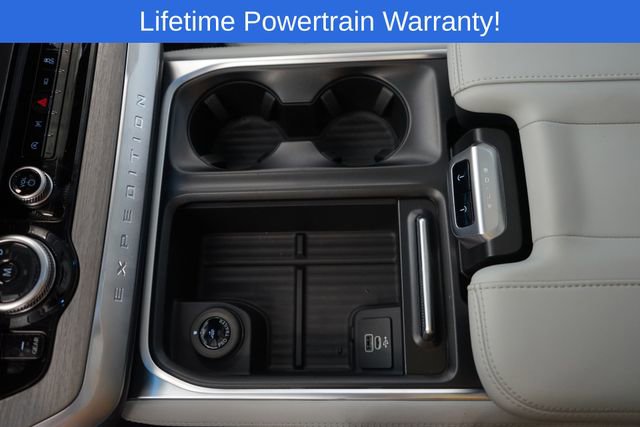 New 2026 Ford Expedition Platinum w/ Driver's Package image 24