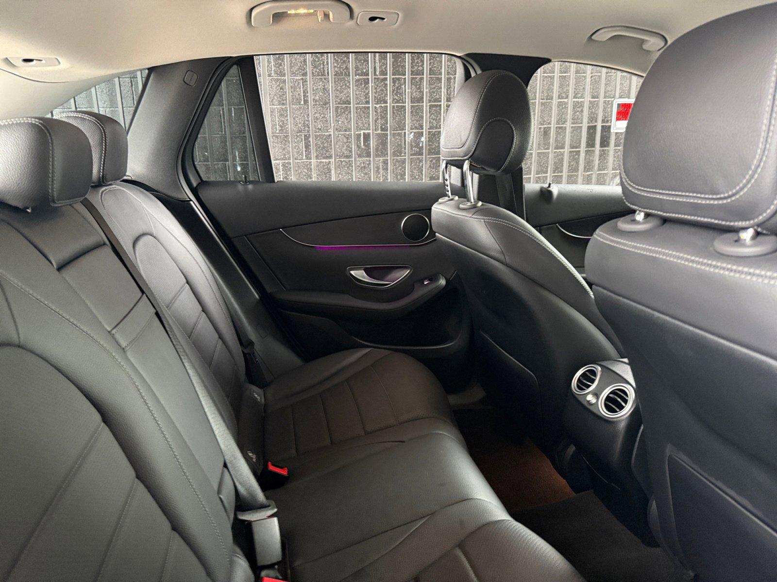 Used 2022 Mercedes-Benz GLC 300 image 17