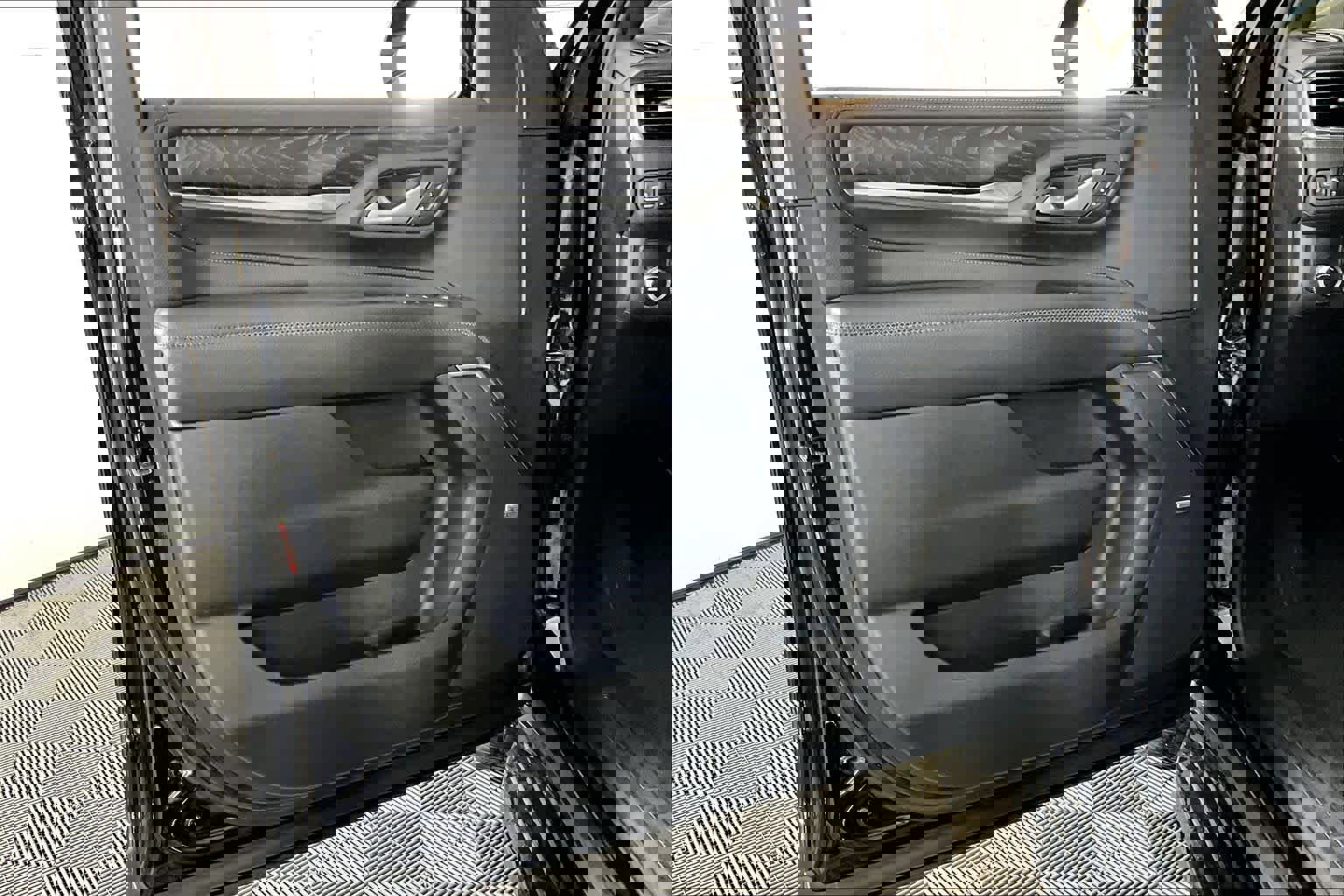 Used 2022 GMC Yukon XL Denali image 19