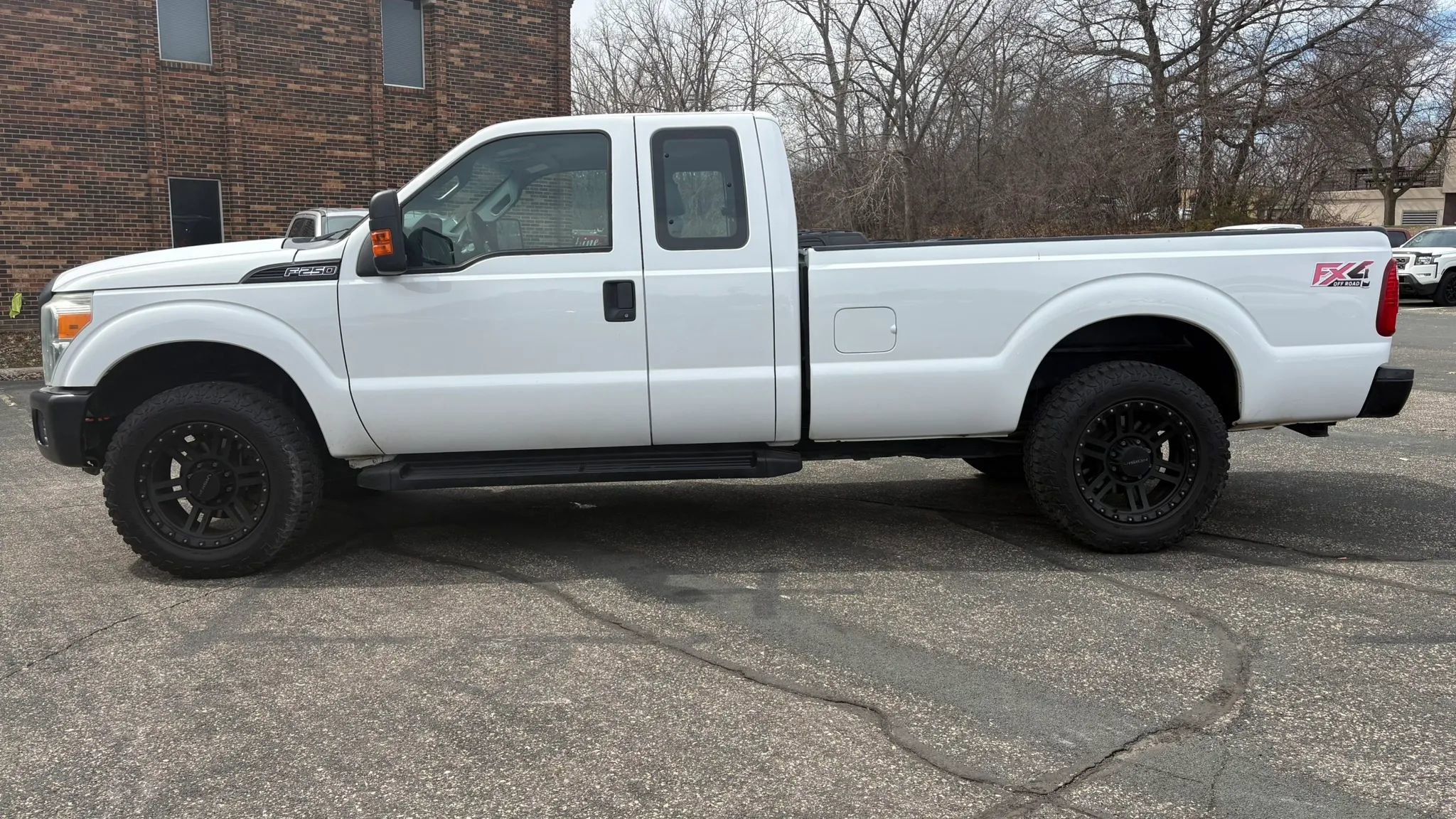 Used 2015 Ford F250 XL w/ Power Equipment Group image 5
