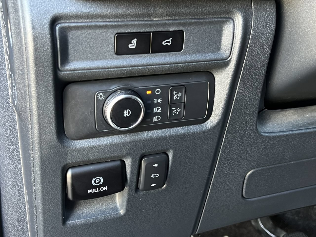 Used 2022 Ford Expedition Limited AWD/4WD image 20