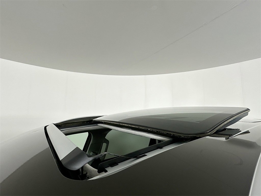 Certified 2024 Kia Telluride SX Prestige w/ Towing Package image 10