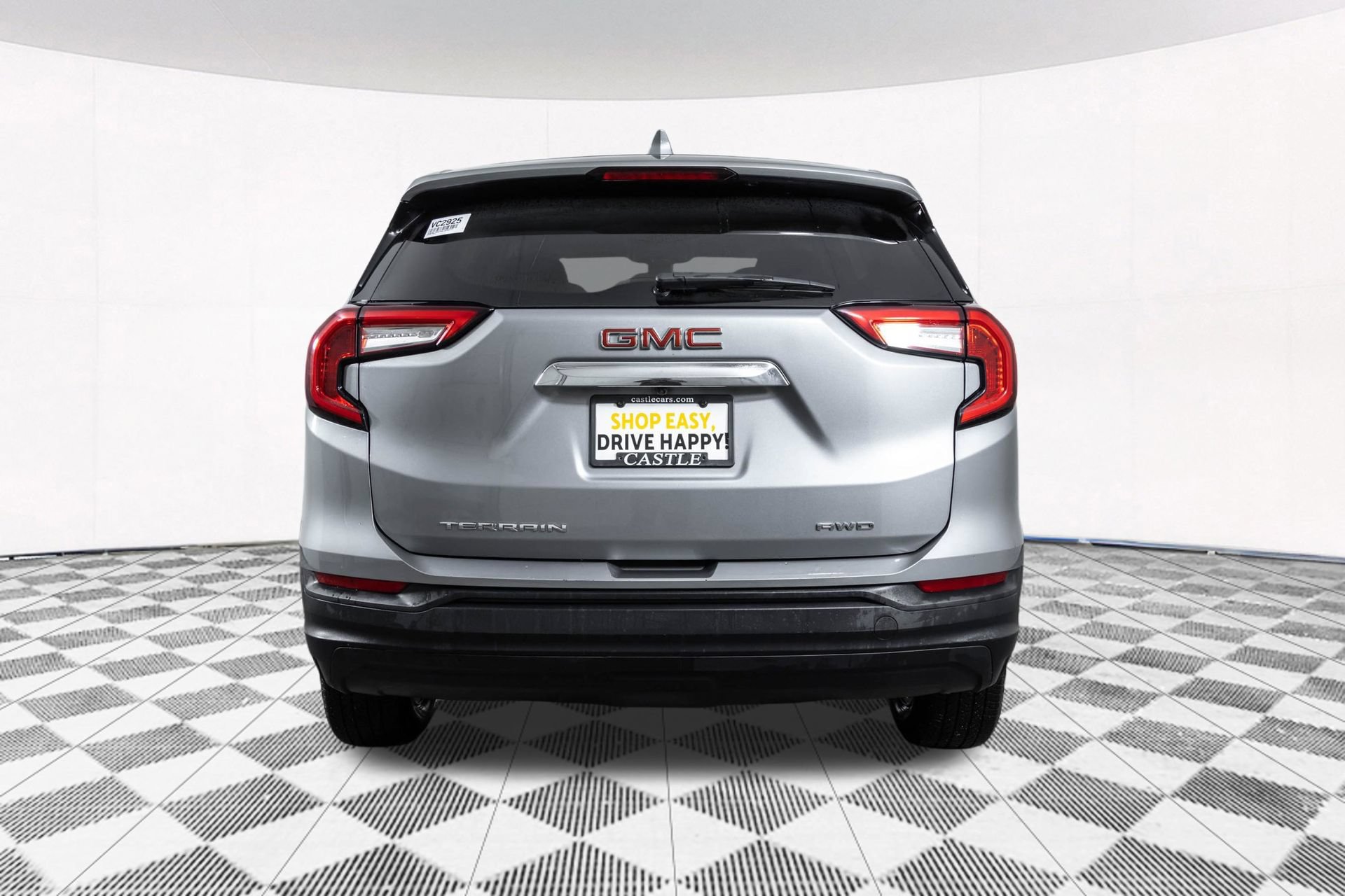 Used 2024 GMC Terrain SLE AWD/4WD image 16