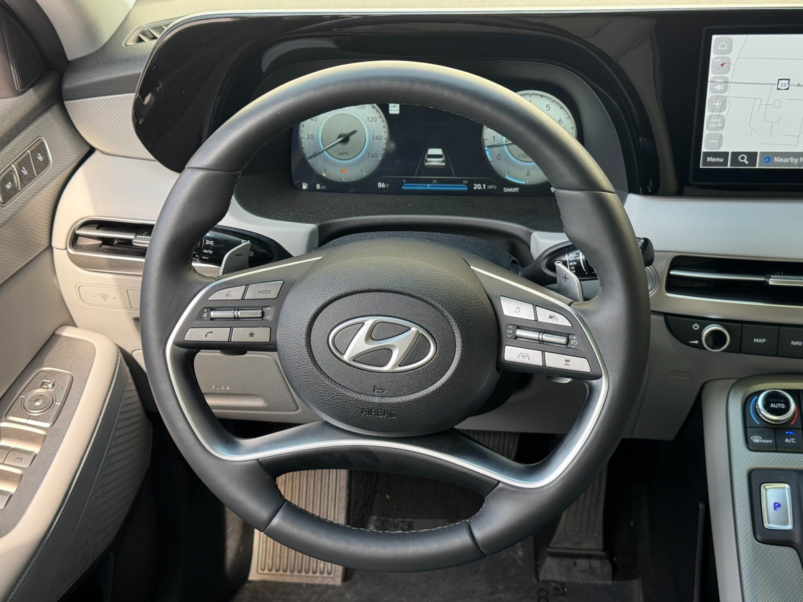 Used 2025 Hyundai Palisade SEL FWD image 18